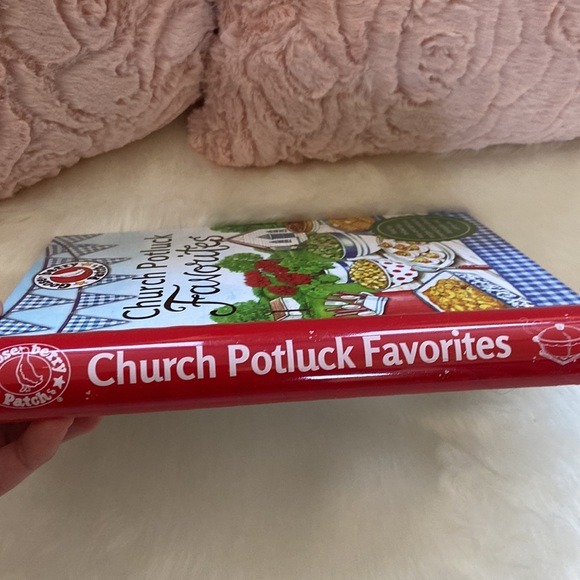 🆕 Church potluck favourites recipe book. - Picture 2 of 4